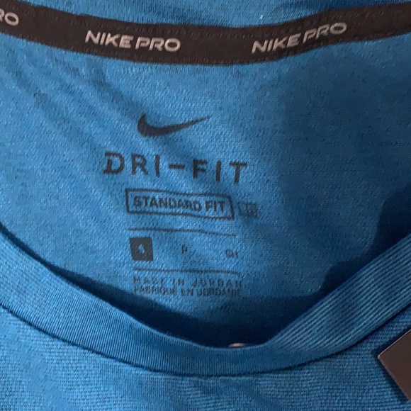 Brand new Drifit Nike t shirt standard fit - Picture 2 of 3
